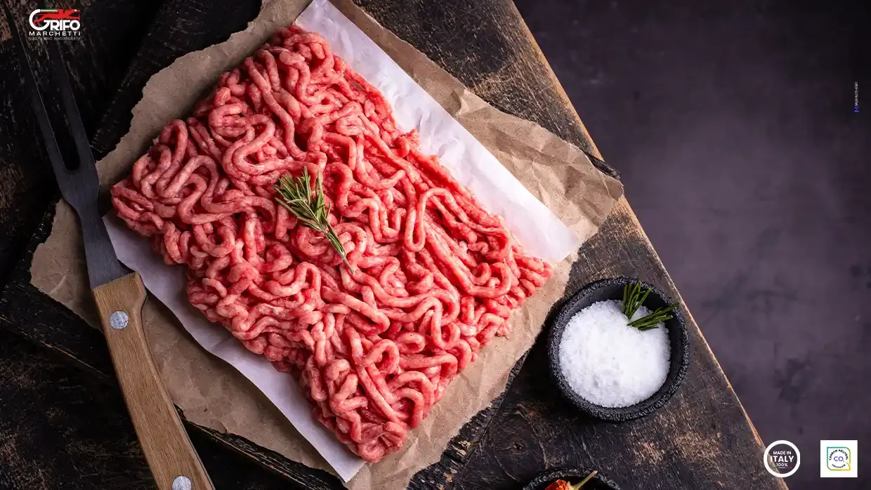 Il salame con i tritacarne Grifo!