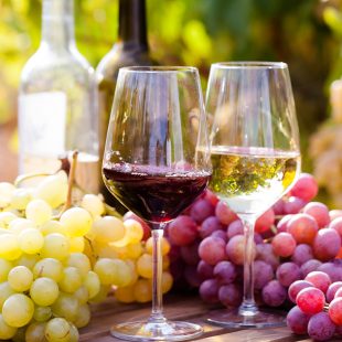 Idee aperitivo per l’estate: cocktail a base di vino